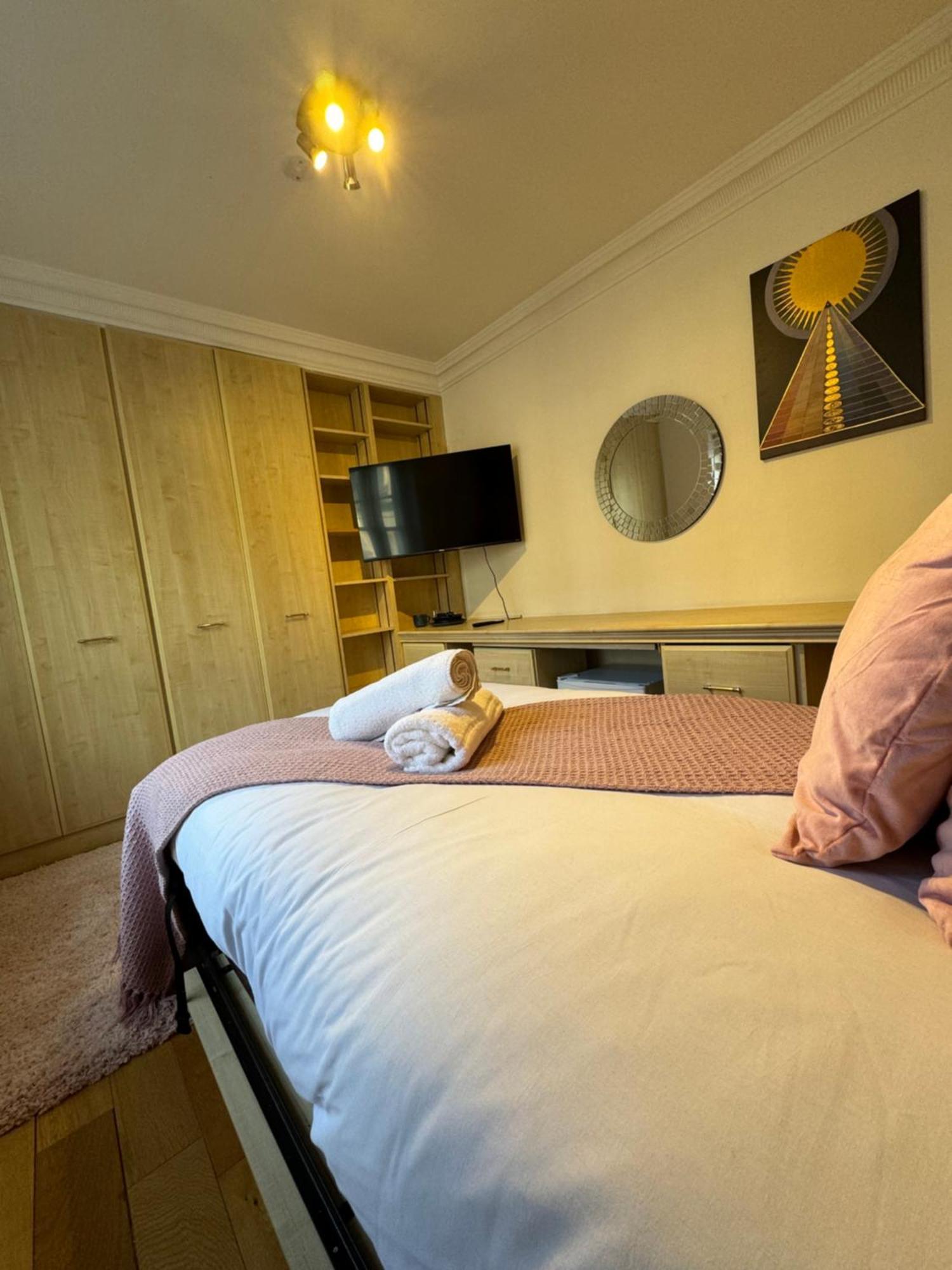 Hyde Park Corner House Apartment Лондон Екстериор снимка